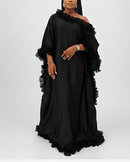 Boubou long noir en soie avec finitions en organza