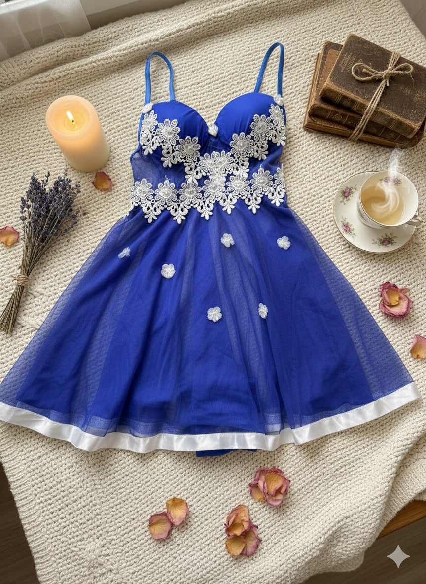 Nuisette bleu en tulle