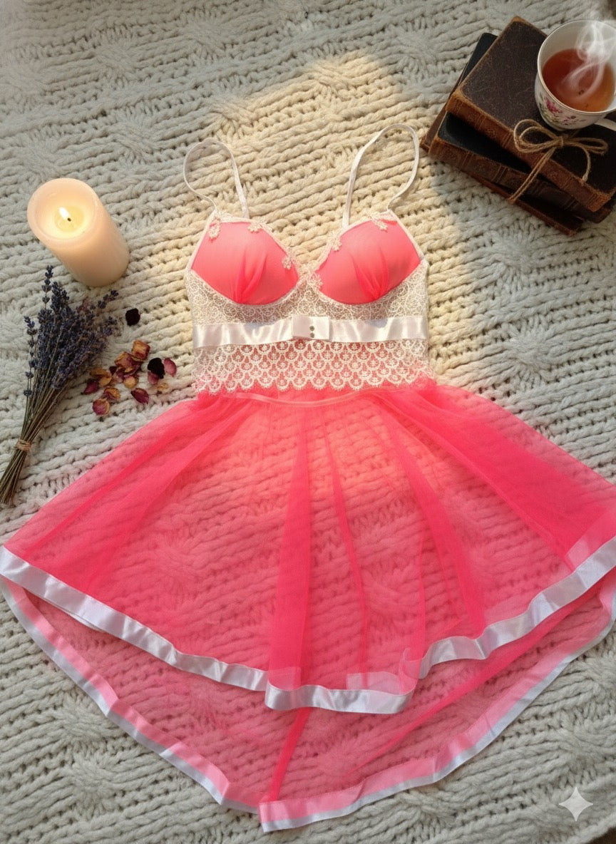 Nuisette rose fluo en tulle