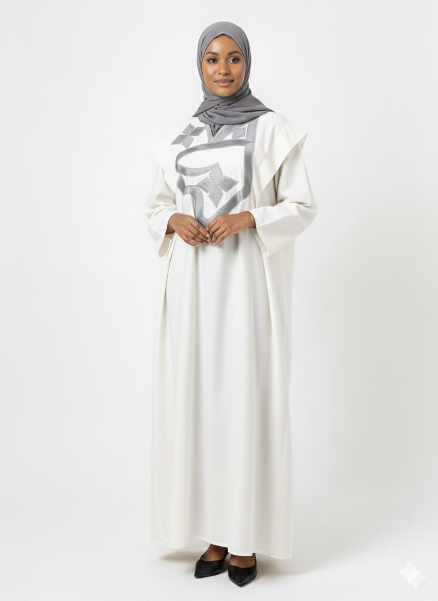 Boubou blanc de lait en fil à fil brodé gris – Kia Ladys (vue 2)