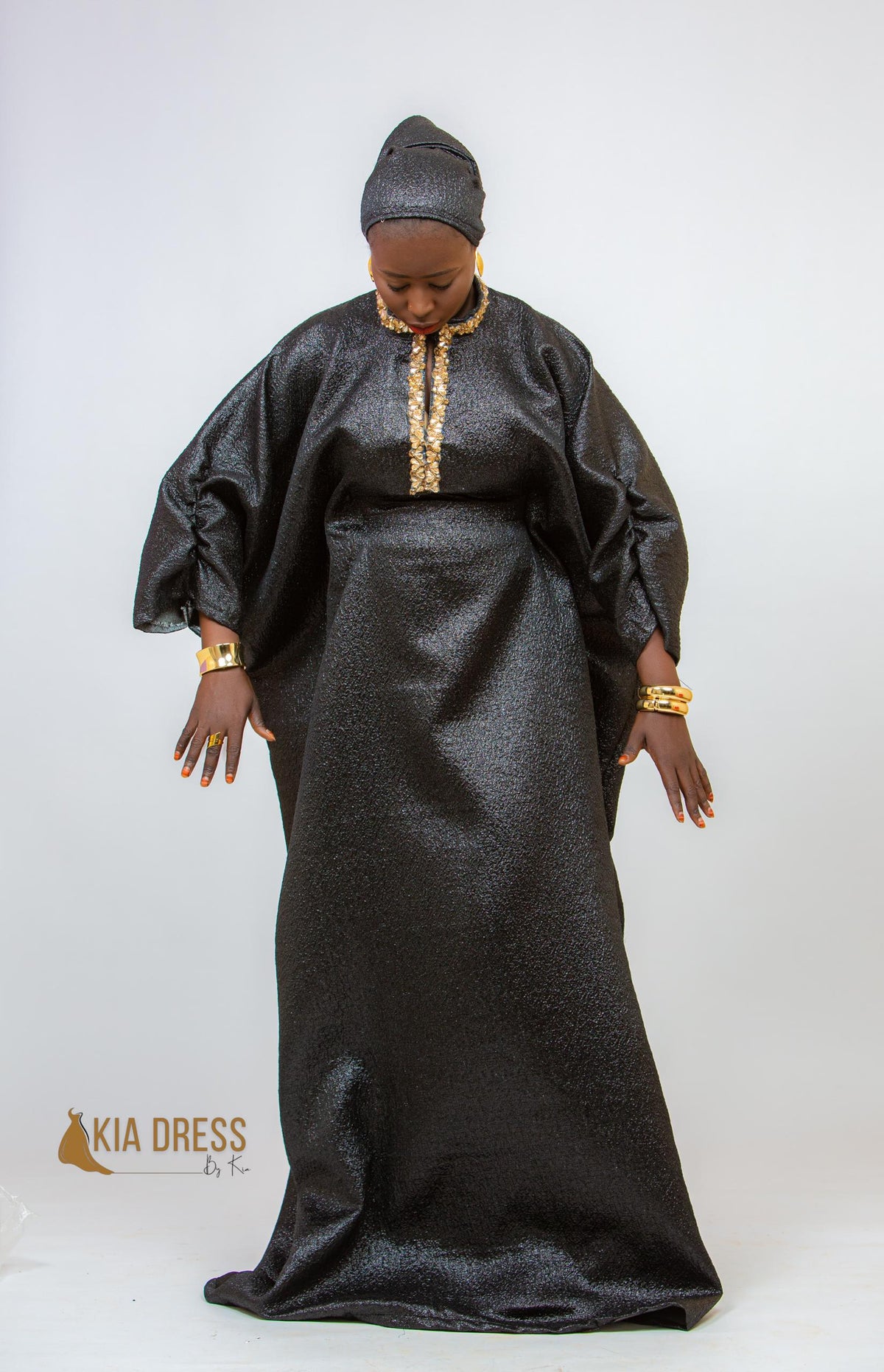 Boubou Reine Black en brocart noir – Kia Ladys